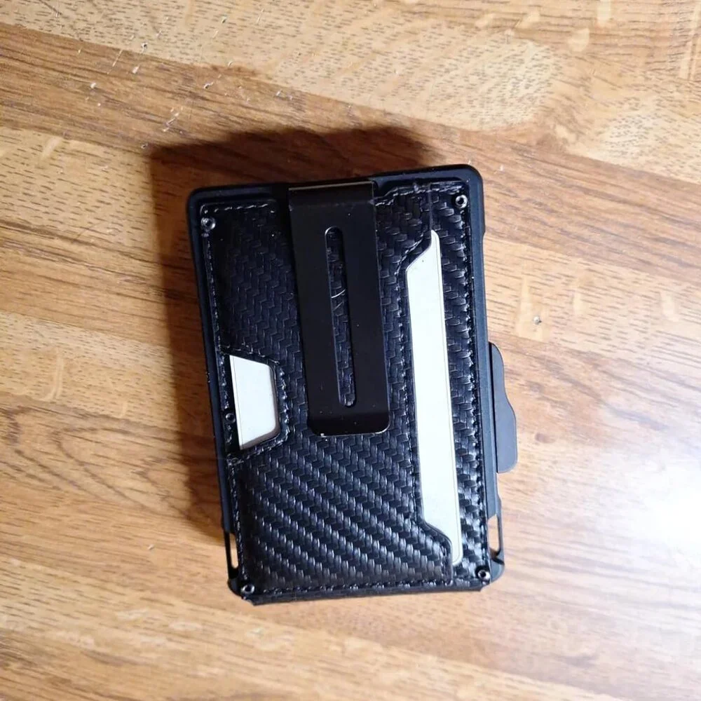 Men-Genuine Leather RFID Blocking Bifold Stylish Wallet With 2 ID Window